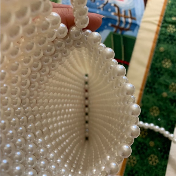 NEW Pearls Bag Crossbody - Picture 4 of 4